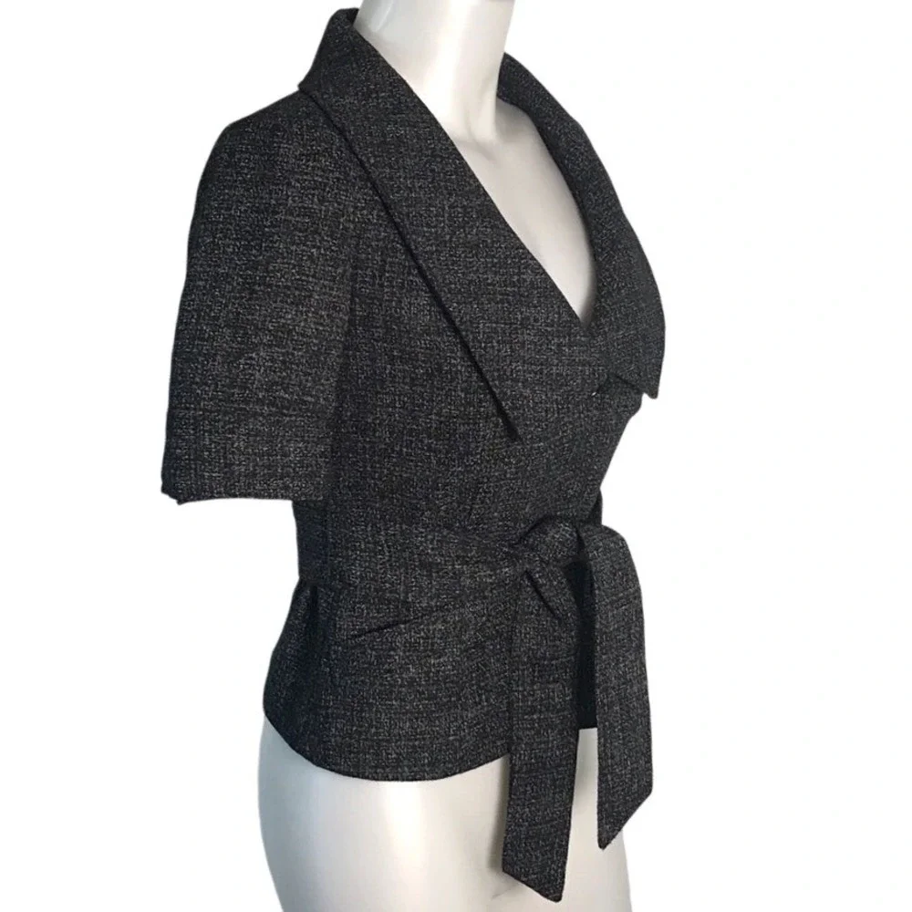 THE LIMITED BLACK‎ WOVEN SHORT SLEEVE JACKET